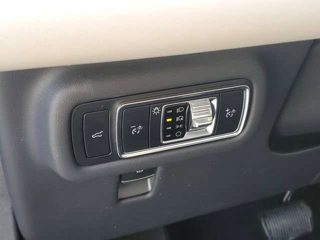 Certified 2024 Lincoln Nautilus Reserve w/ Equipment Group 202A image 15