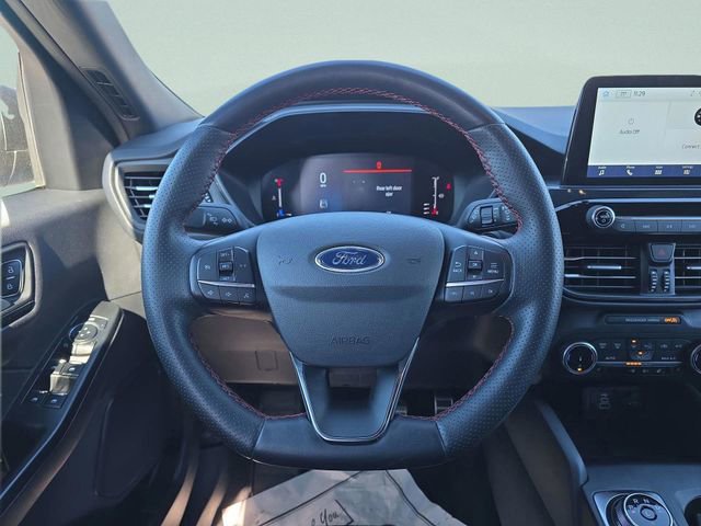 Used 2024 Ford Escape ST-Line image 30