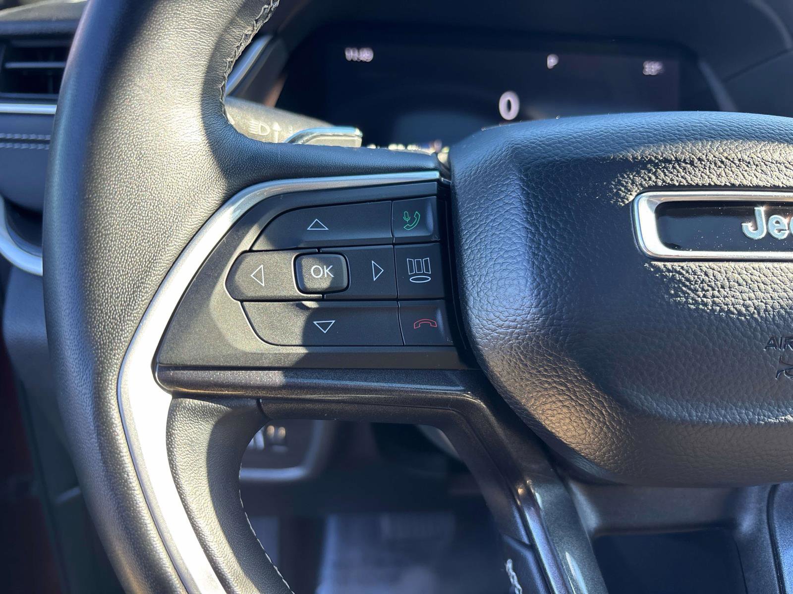 Certified 2022 Jeep Grand Cherokee L Laredo image 19