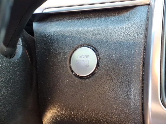 Used 2021 Kia Sorento S FWD image 12
