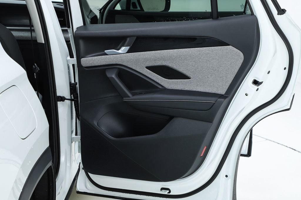 New 2026 Volkswagen Tiguan S image 29