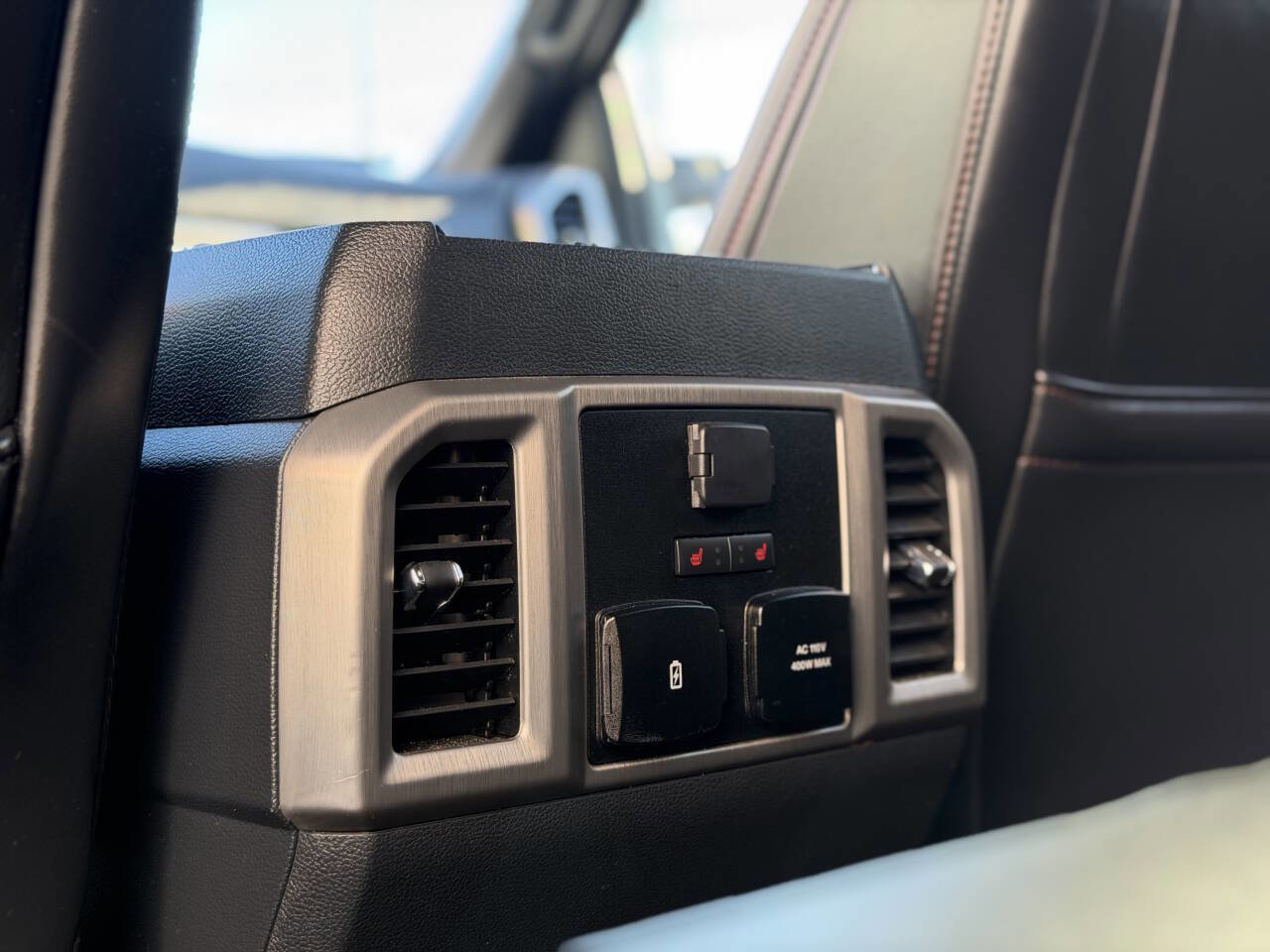 Used 2022 Ford F350 Platinum image 37