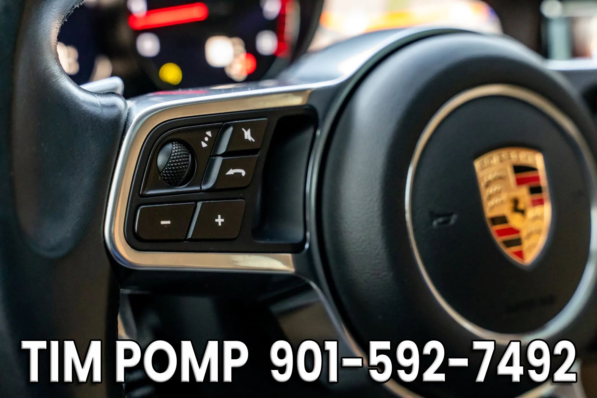 Used 2018 Porsche Panamera 4S image 23