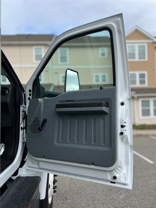 Used 2019 Ford F750 2WD Regular Cab Super Duty image 29