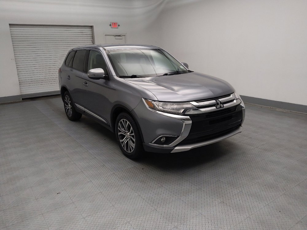 Used 2016 Mitsubishi Outlander SE image 13