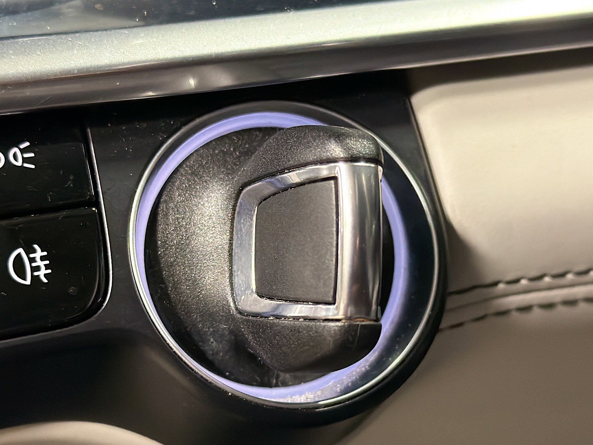 Used 2020 Porsche Panamera GTS image 35