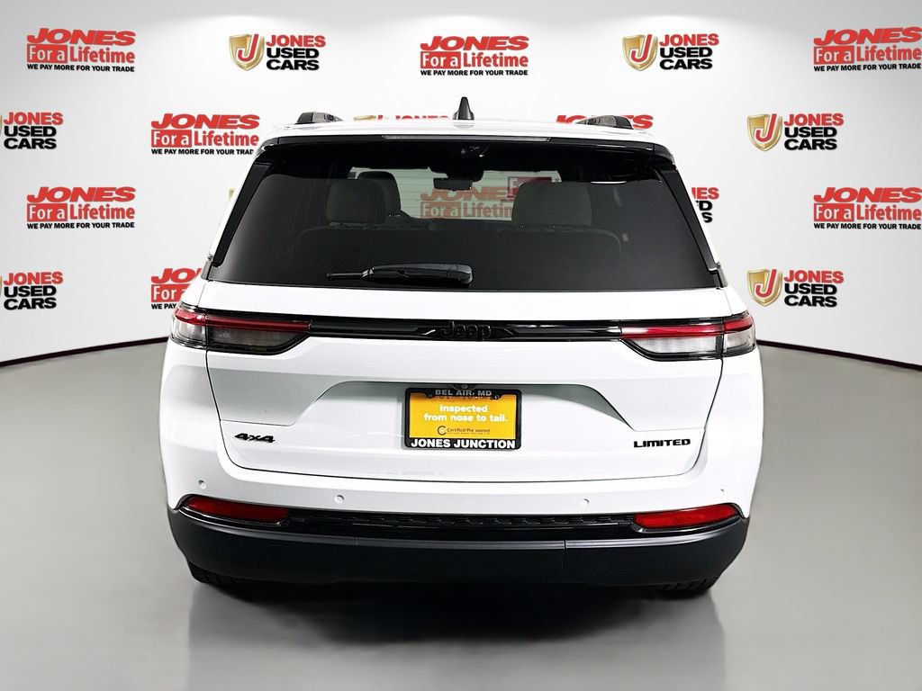Used 2023 Jeep Grand Cherokee Limited w/ Luxury Tech Group II AWD/4WD image 16