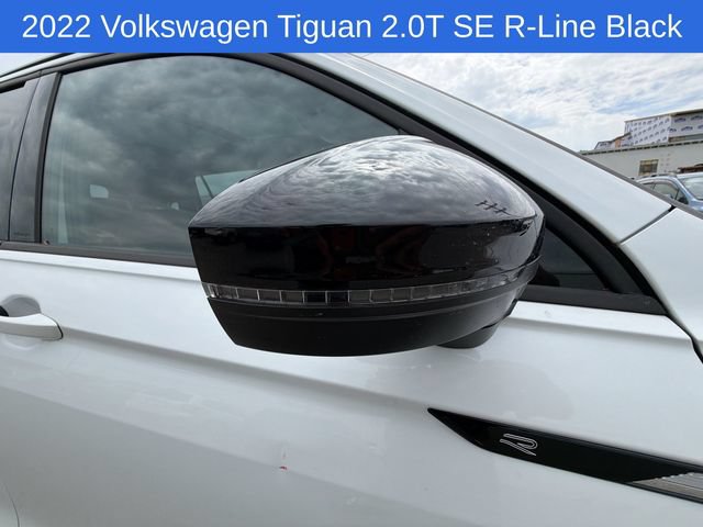 Used 2022 Volkswagen Tiguan SE R-Line AWD/4WD image 17