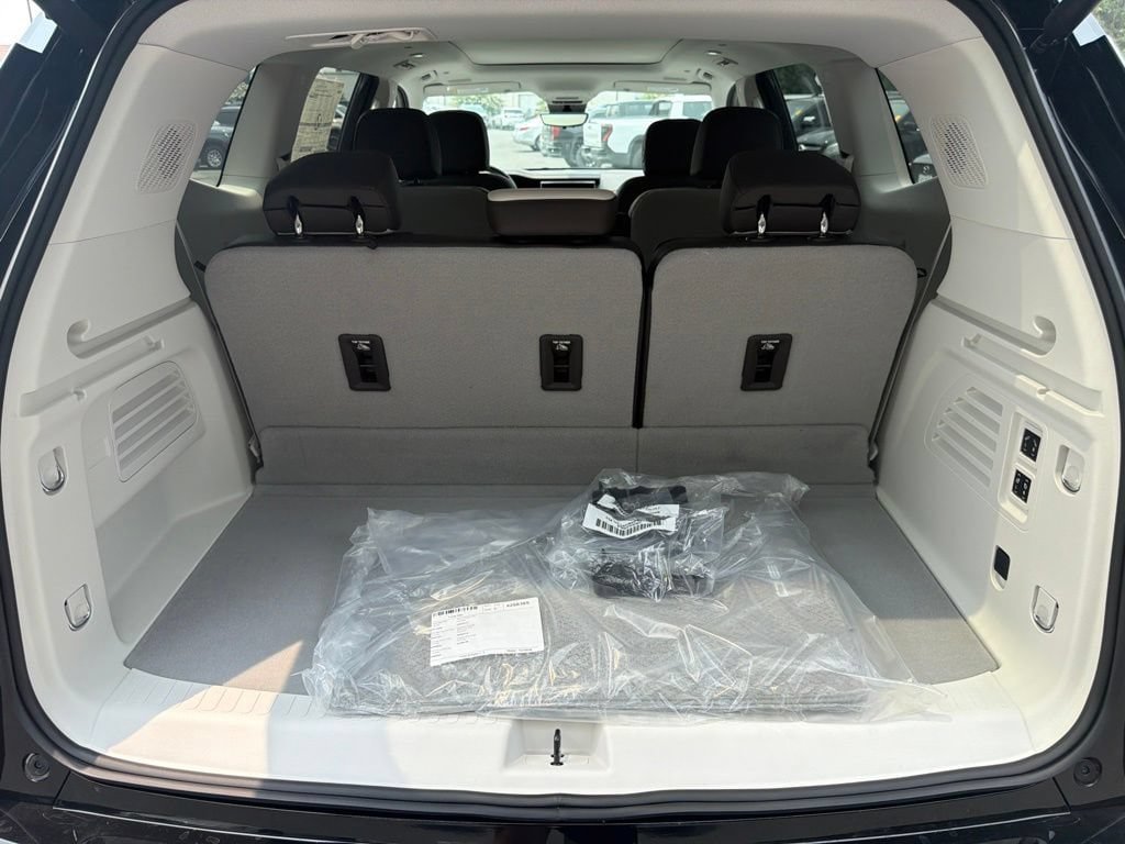 New 2026 GMC Acadia Denali w/ Super Cruise Package AWD/4WD image 42