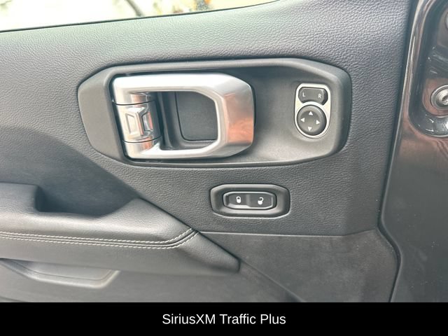 Used 2018 Jeep Wrangler Unlimited Sahara AWD/4WD image 18