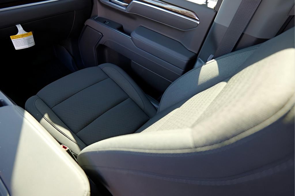 New 2025 GMC Sierra 1500 Elevation image 26