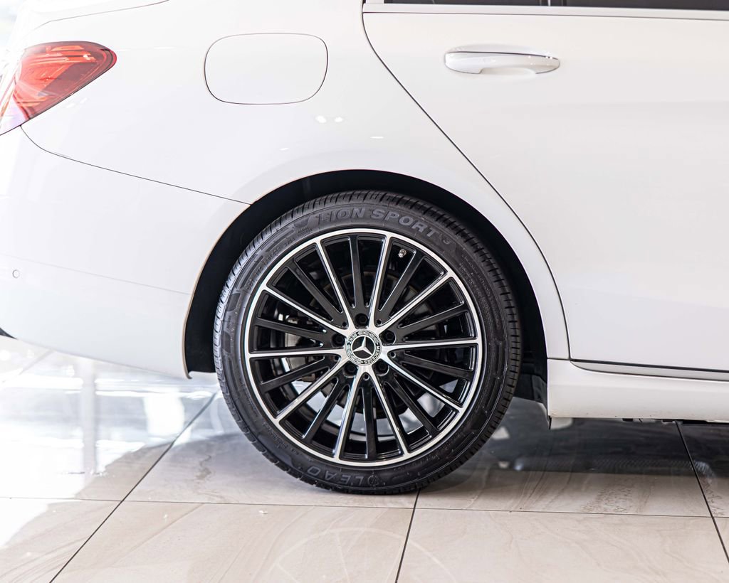 Used 2021 Mercedes-Benz C 300 Sedan image 11