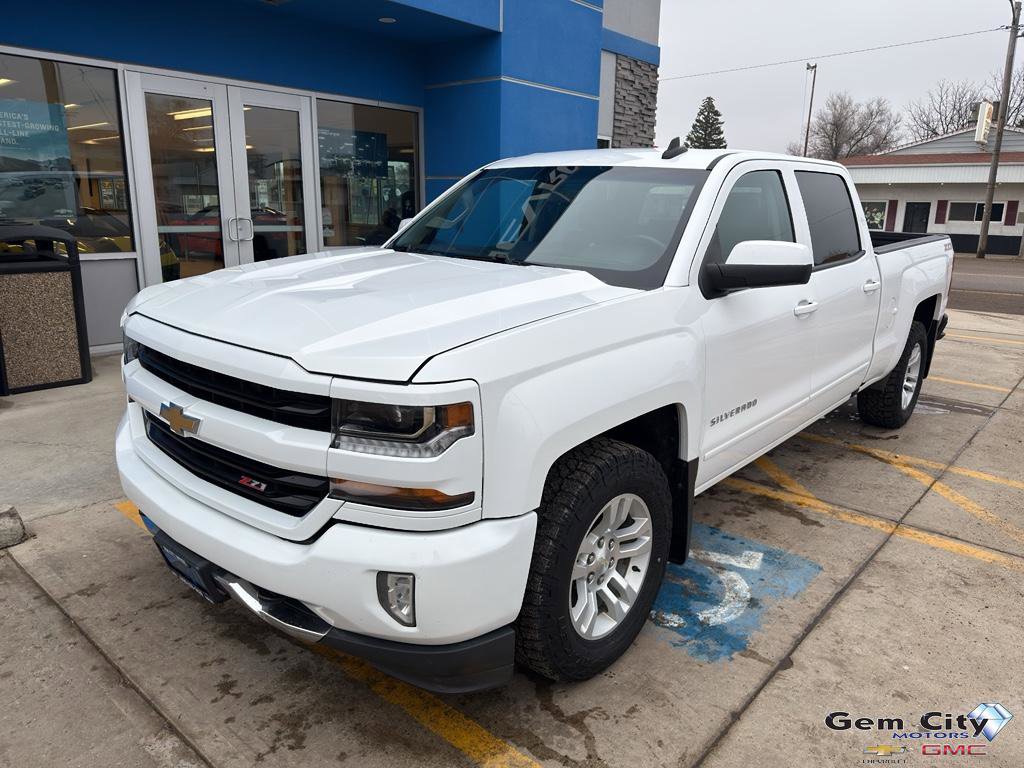 Used 2017 Chevrolet Silverado 1500 LT w/ All Star Edition AWD/4WD image 2