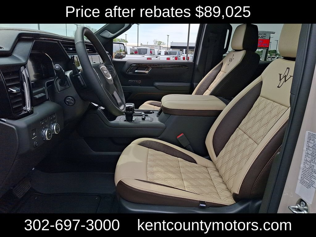 New 2026 GMC Sierra 1500 AT4 w/ Technology Package AWD/4WD image 15