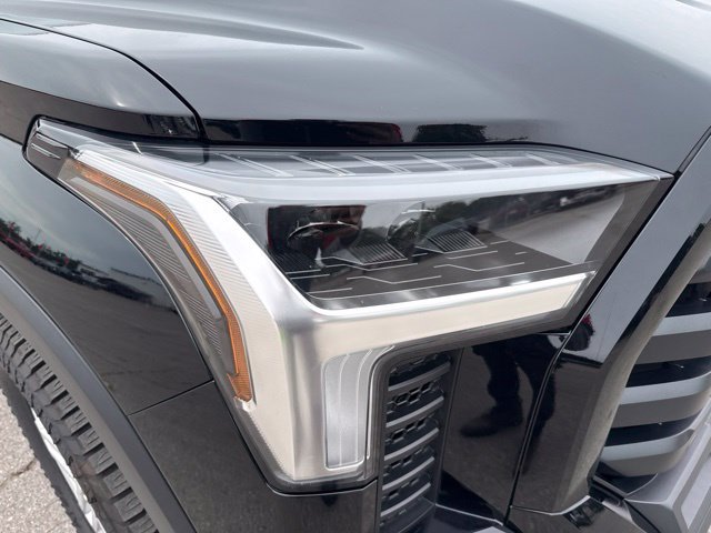 Used 2023 Toyota Tundra SR5 w/ SR5 Premium Package AWD/4WD image 9