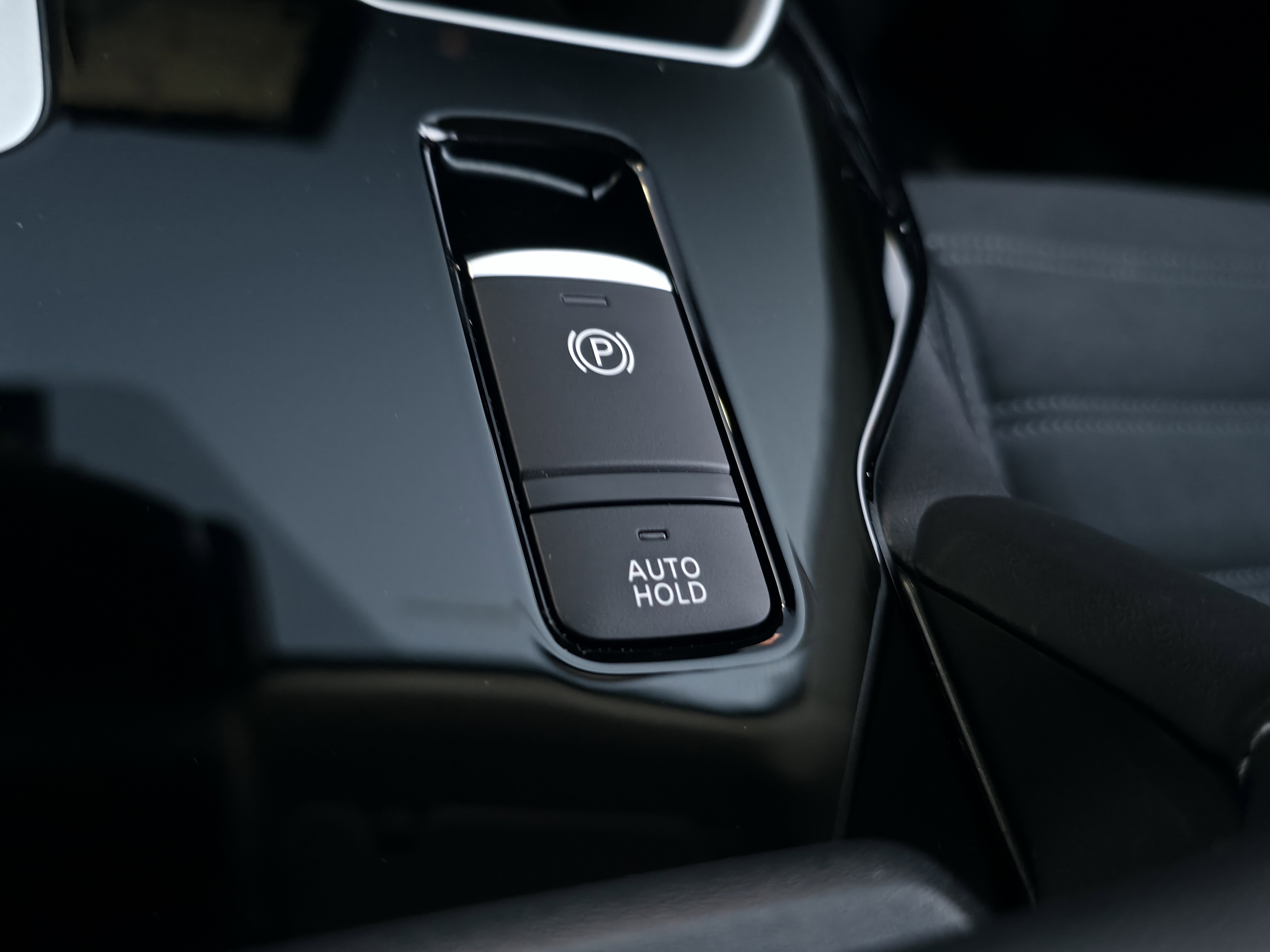 New 2025 Mitsubishi Outlander SE image 27