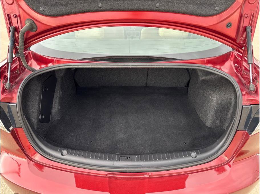 Used 2010 MAZDA MAZDA3 i Touring FWD image 12