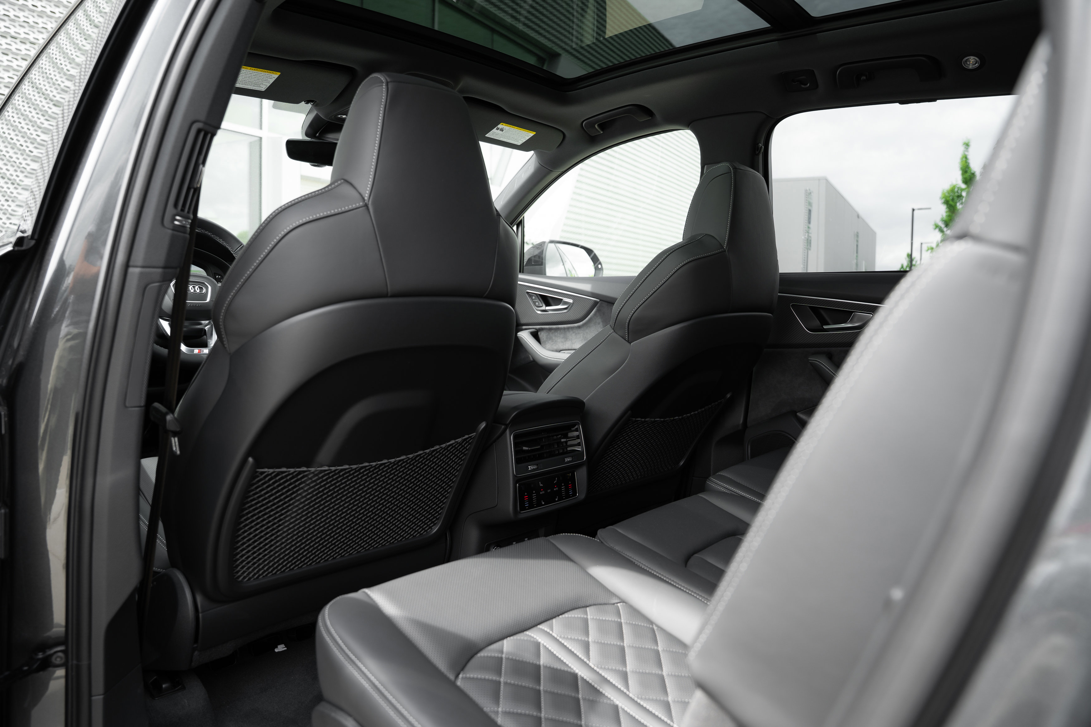 New 2026 Audi SQ7 Premium Plus AWD/4WD image 23
