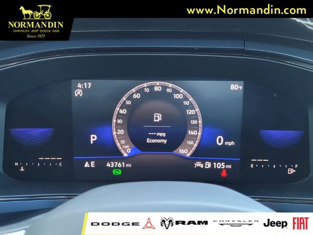 Used 2022 Volkswagen Taos SE w/ Panoramic Sunroof Package FWD image 8