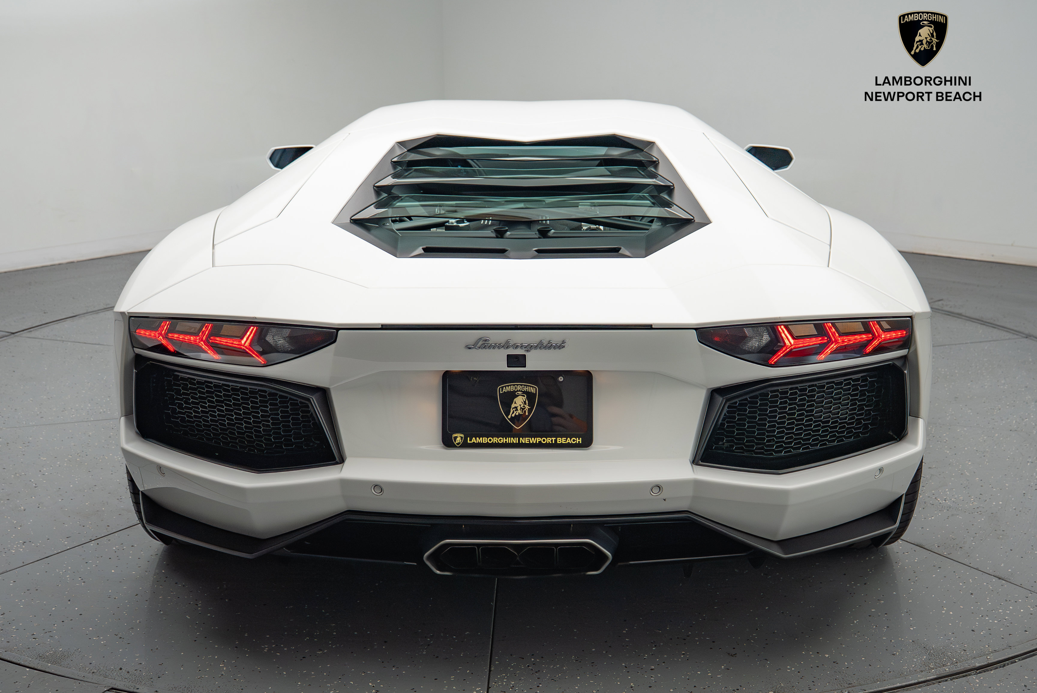 Used 2014 Lamborghini Aventador LP 700-4 image 17