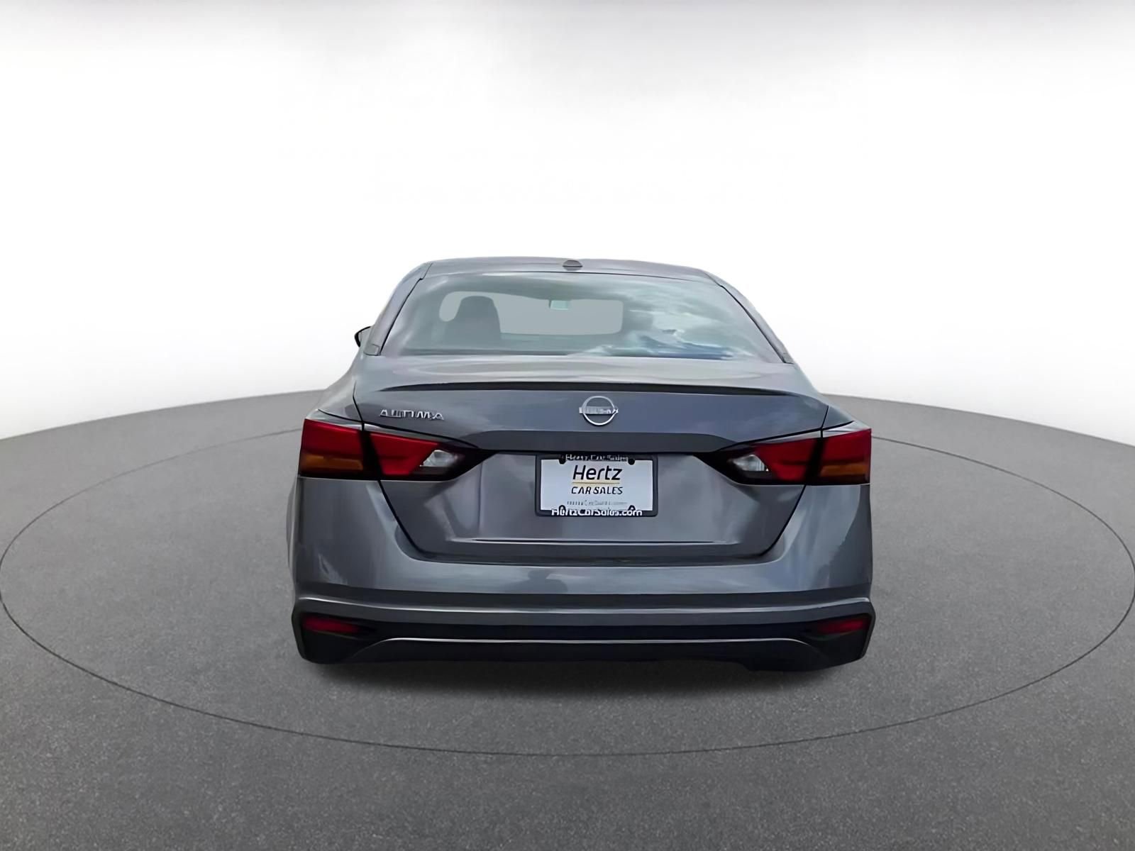 Used 2025 Nissan Altima 2.5 SV image 12