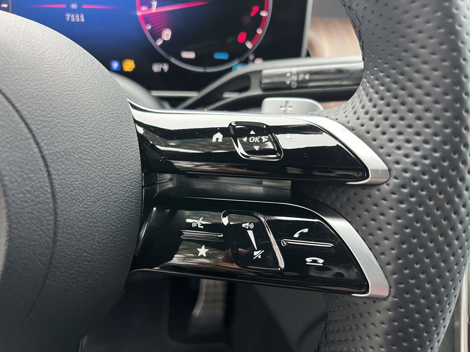 Certified 2026 Mercedes-Benz GLC 300 image 27