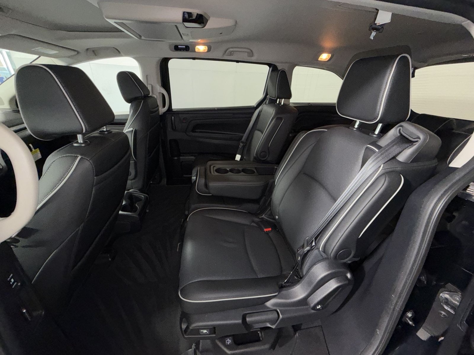 Used 2026 Honda Odyssey Elite image 25