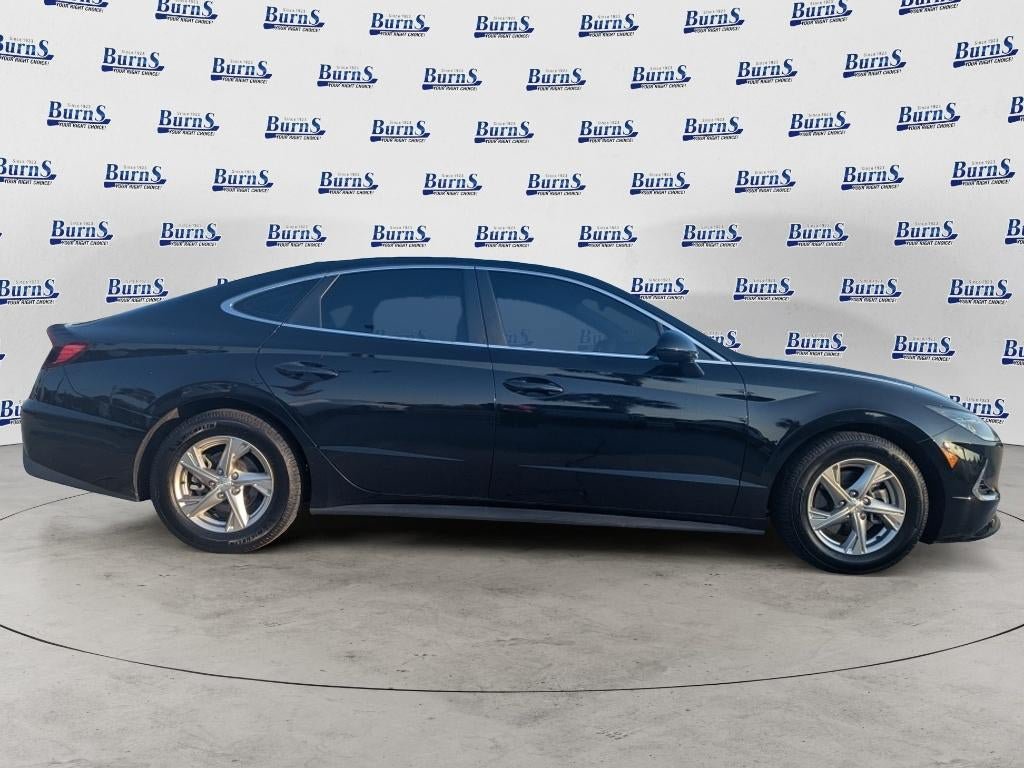 Used 2022 Hyundai Sonata SE FWD image 2