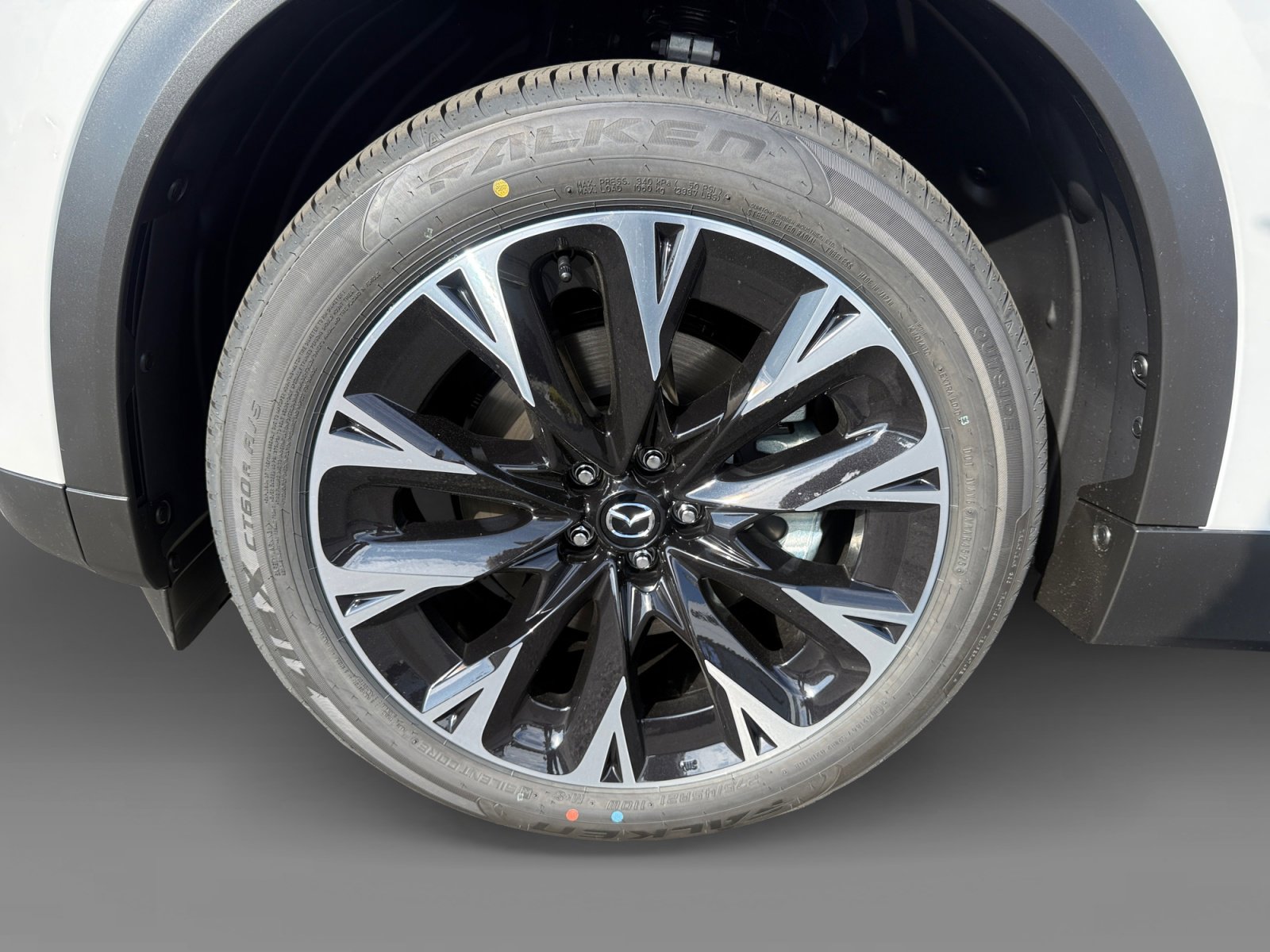 New 2026 MAZDA CX-90 Plug-In Hybrid w/ Premium Plus image 9