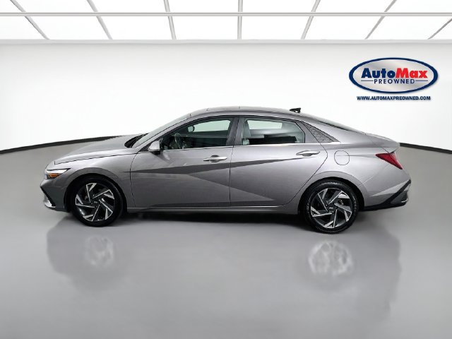 Used 2024 Hyundai Elantra Limited FWD image 9