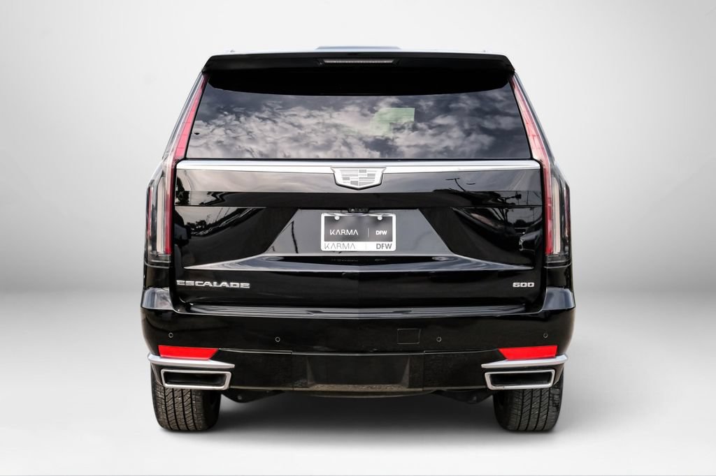 Used 2024 Cadillac Escalade Premium Luxury w/ Performance Package AWD/4WD image 8