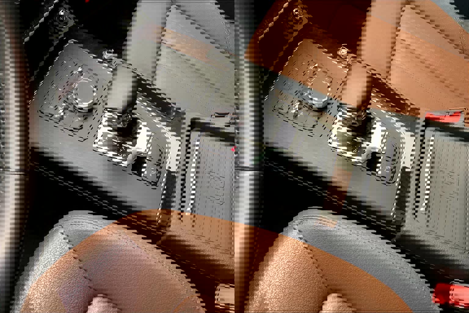 Used 2020 Audi Q5 Premium w/ Convenience Package image 17