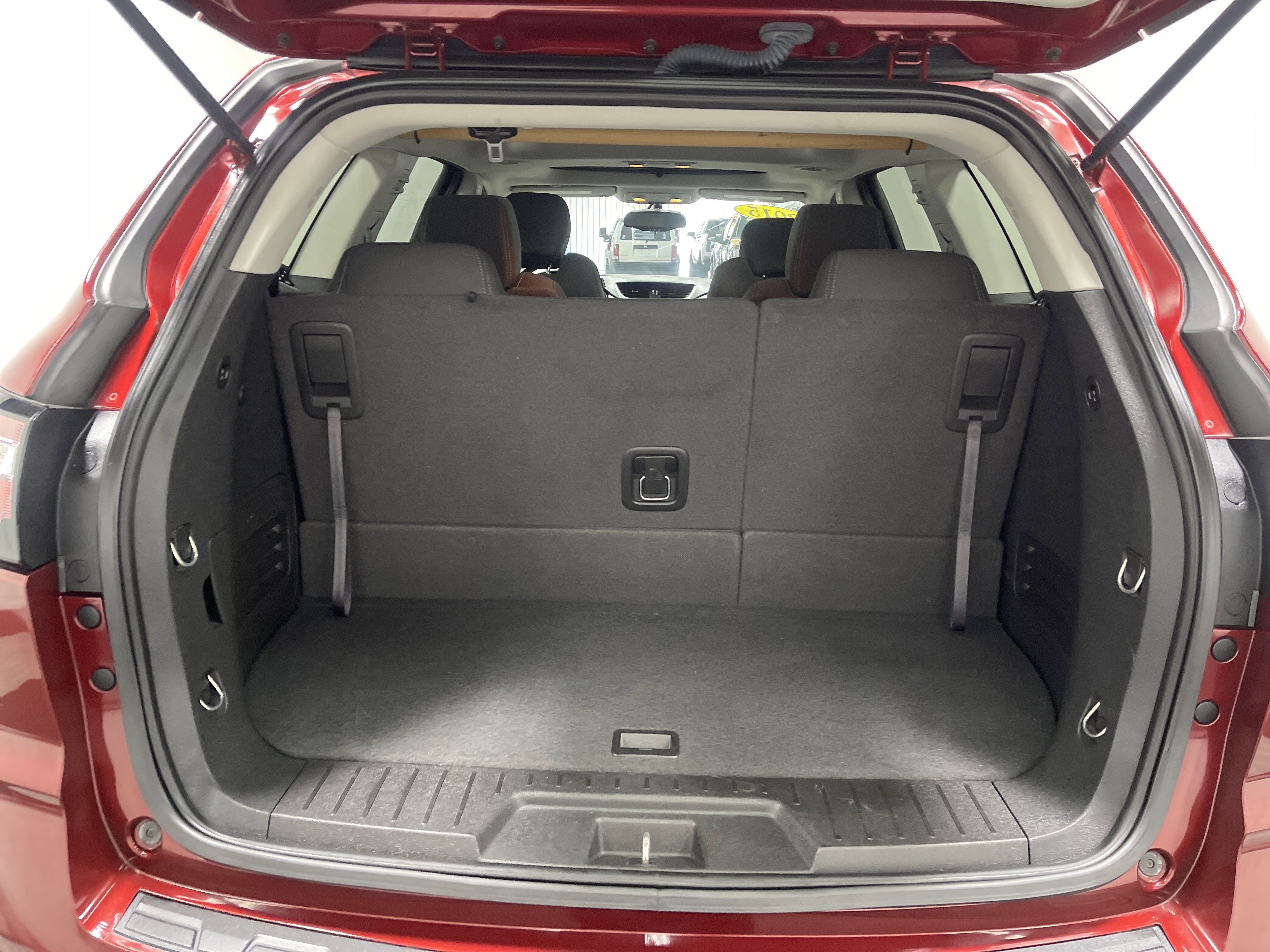Used 2015 Chevrolet Traverse LT w/ Style and Technology Package image 21