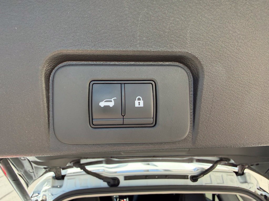 Used 2026 Nissan Rogue SV AWD/4WD image 27