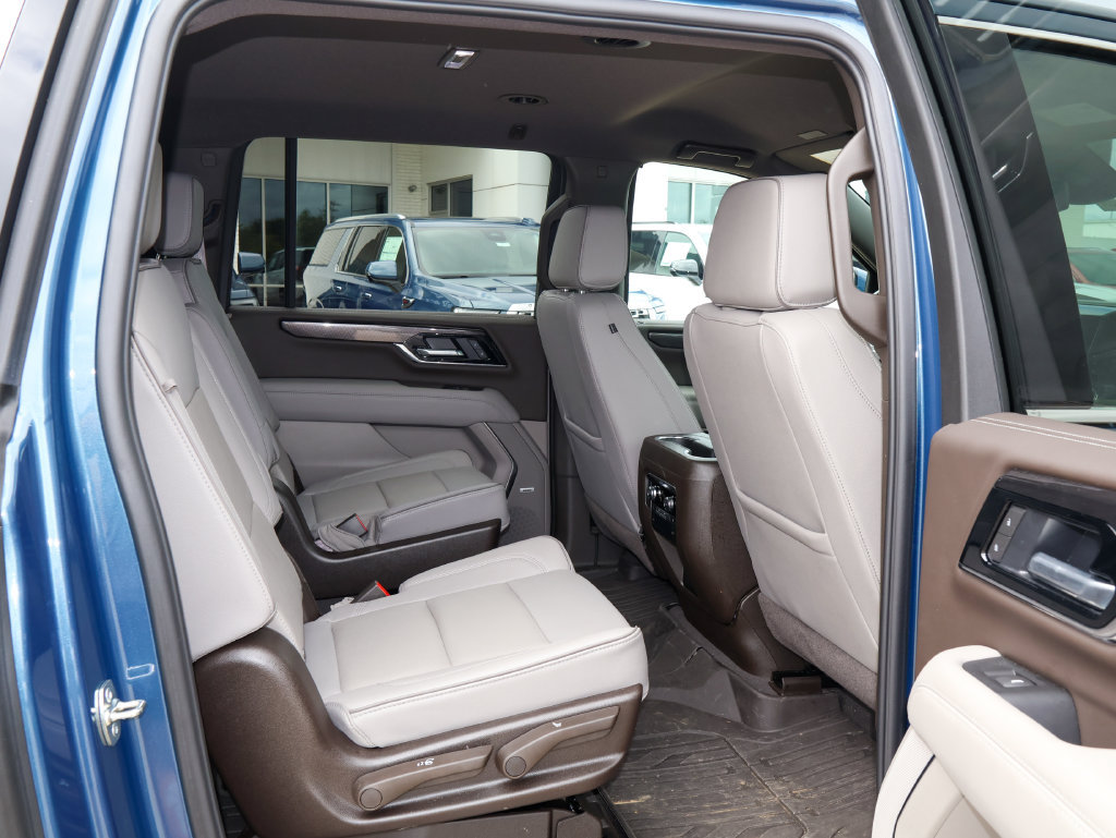 New 2026 GMC Yukon XL Elevation AWD/4WD image 36