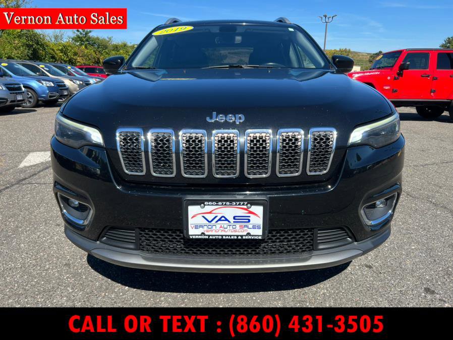 Used 2019 Jeep Cherokee Limited image 2
