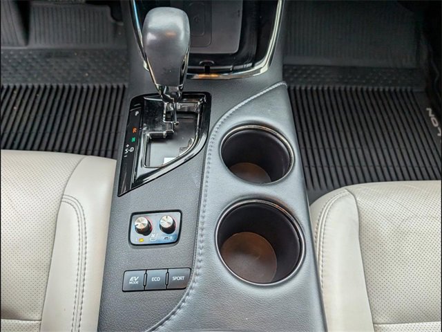 Used 2018 Toyota Avalon Limited w/ Protection Package image 14