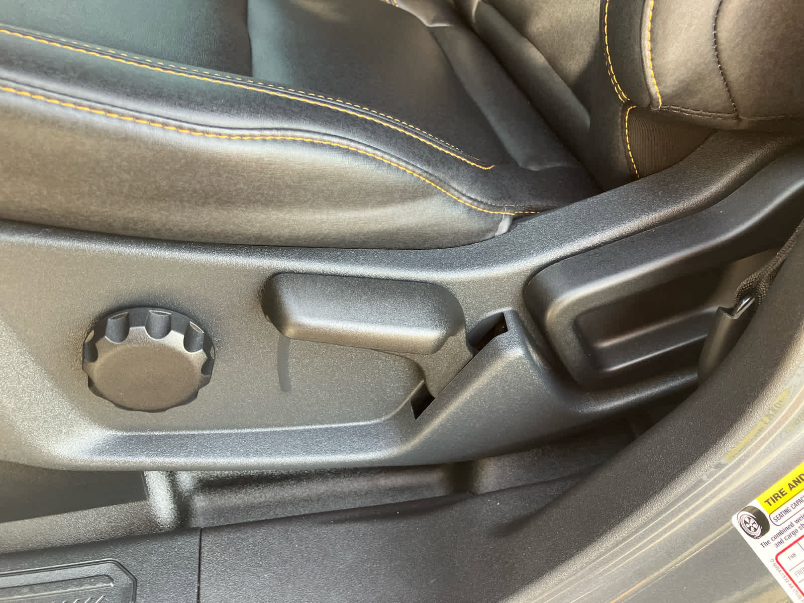 Used 2024 Ford Bronco Badlands image 11