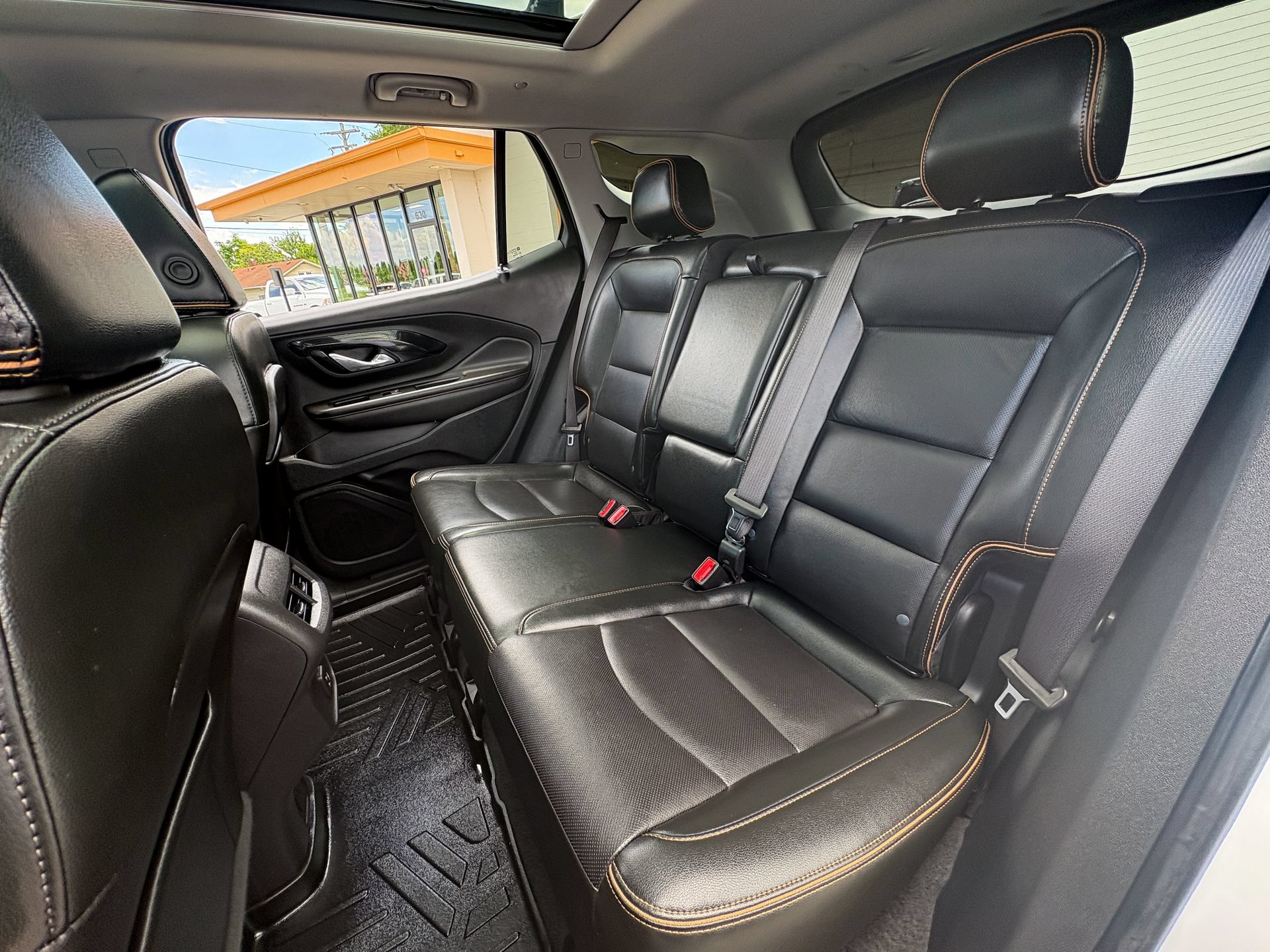 Used 2022 GMC Terrain AT4 AWD/4WD image 29