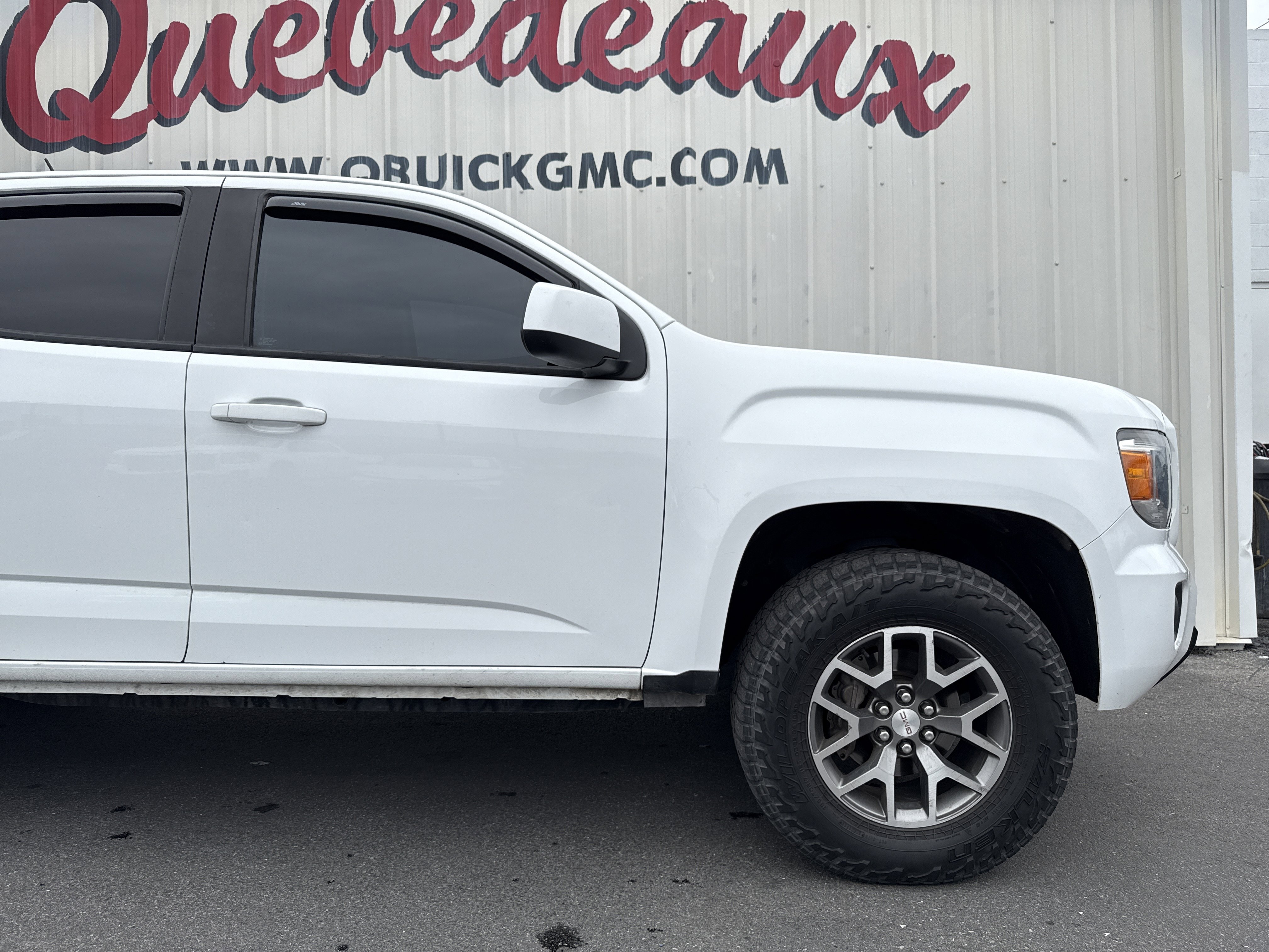 Used 2018 GMC Canyon All Terrain w/ Trailering Package image 10