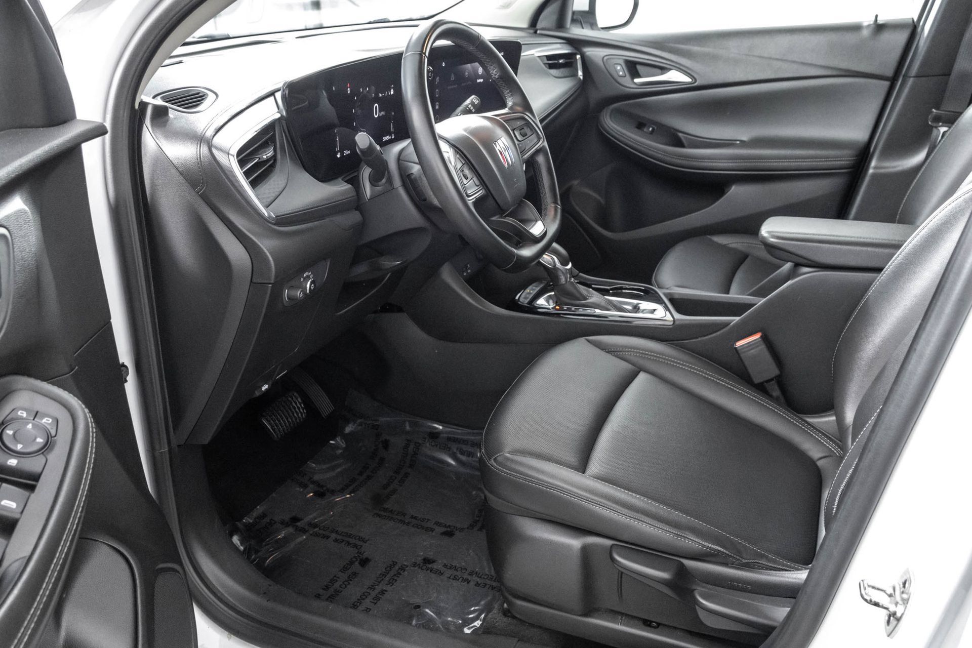 Used 2024 Buick Encore GX Sport Touring AWD/4WD image 7