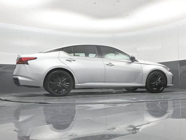Used 2023 Nissan Altima 2.5 SR FWD image 48