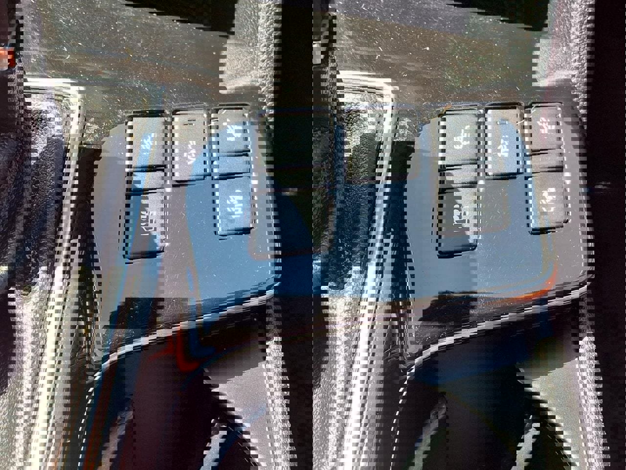 Used 2023 Kia Sportage SX image 22