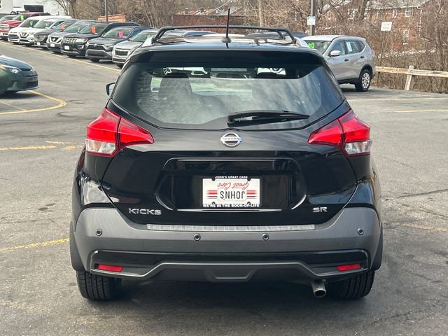 Used 2020 Nissan Kicks SR w/ Exterior Package image 5