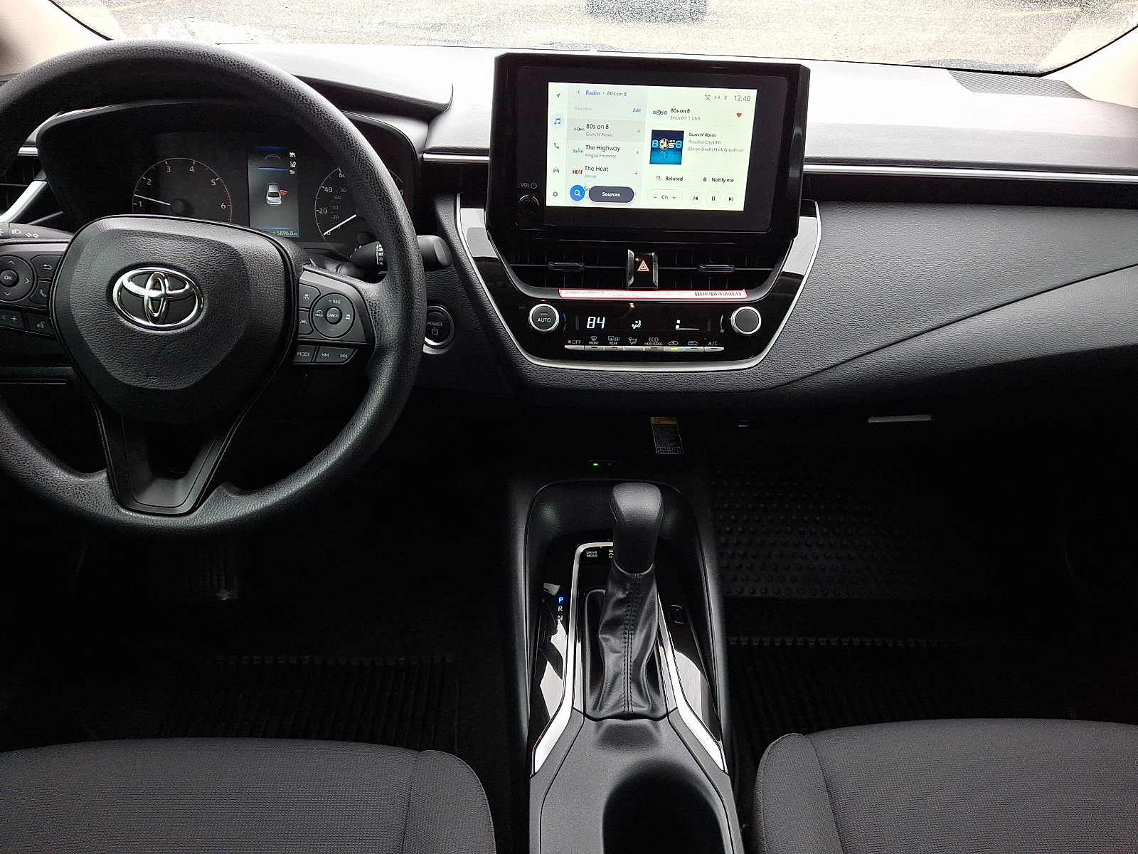 Used 2025 Toyota Corolla LE w/ LE Premium Package image 15