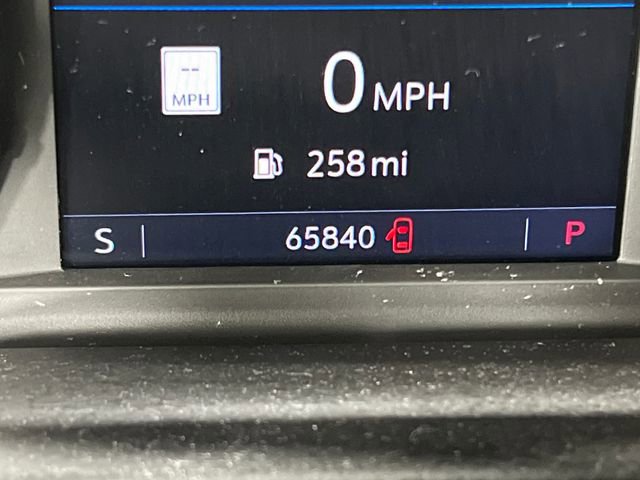 Used 2021 Chevrolet Tahoe LT w/ LT Signature Package image 18