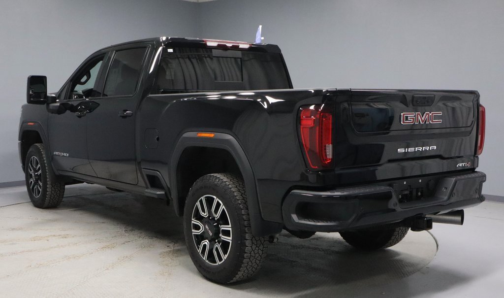 Used 2023 GMC Sierra 2500 AT4 w/ AT4 Preferred Package image 9