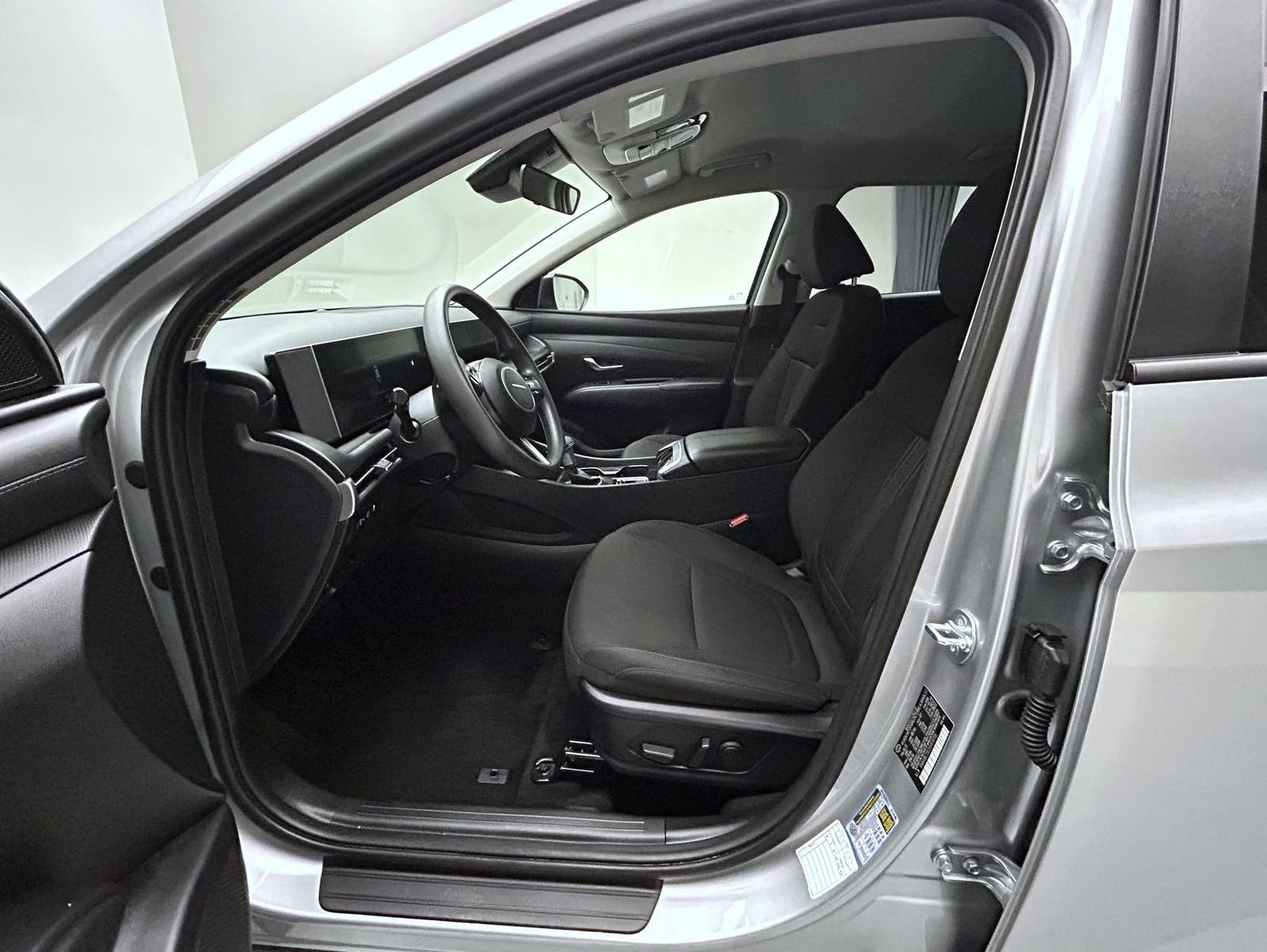 Used 2025 Hyundai Tucson SEL AWD/4WD image 10