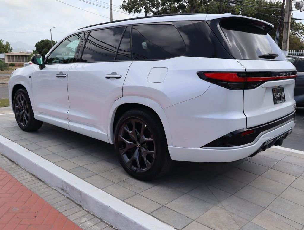 Used 2026 Lexus TX 500h AWD image 7
