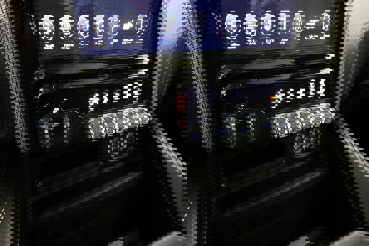 Used 2020 RAM 1500 Limited image 30